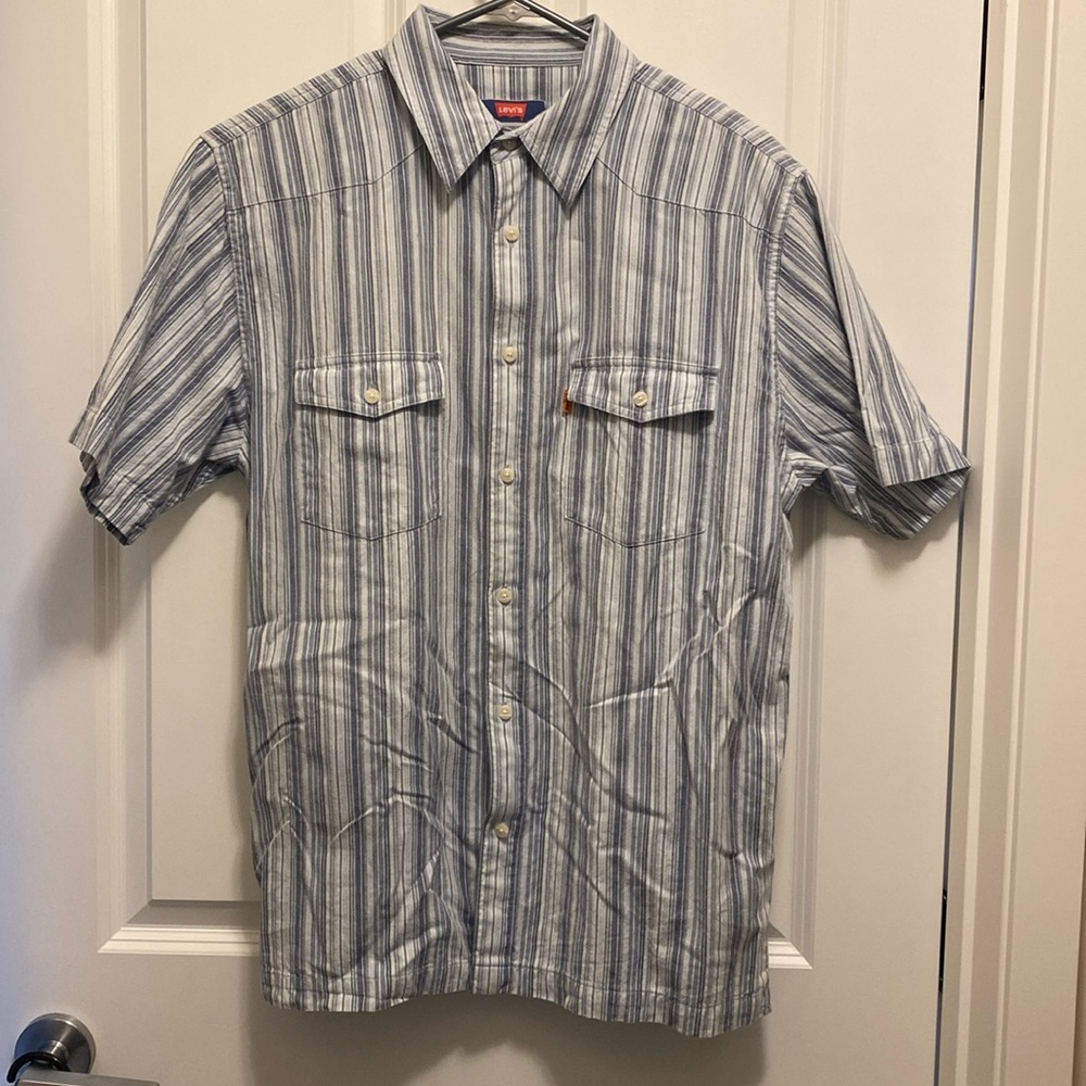 Levi’s men’s size medium. Orange tab western style button down